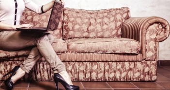 Sandy Ferguson Makes Thousands Surfing the Web woman working at home