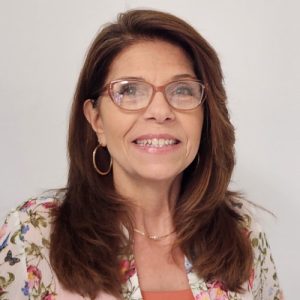 Lisa Gianakakis 
